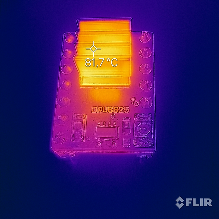 Thermal image of DRV8825 stepper driver after extended current load test