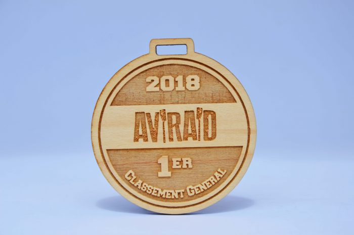 Médaille en Bois Gravé