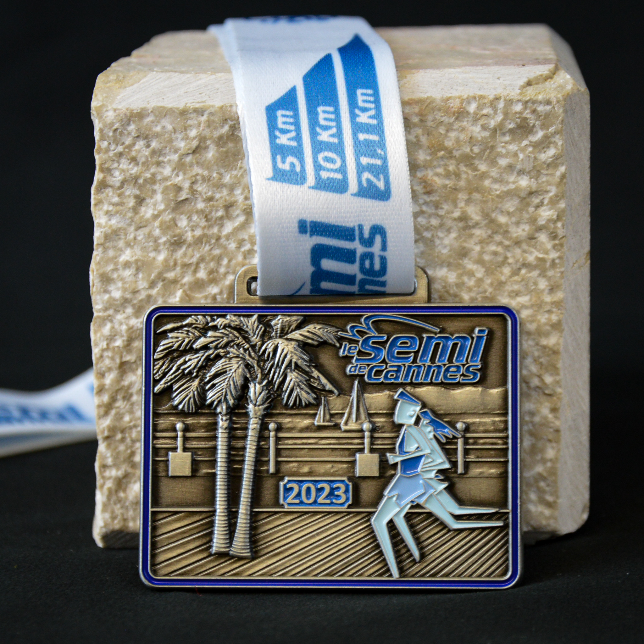 Médaille SemiMarathon Cannes