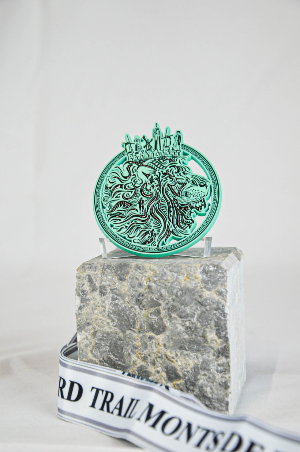 09h9 Ancien Insigne Badge Broche Cyclotouriste Cyclisme Monts De